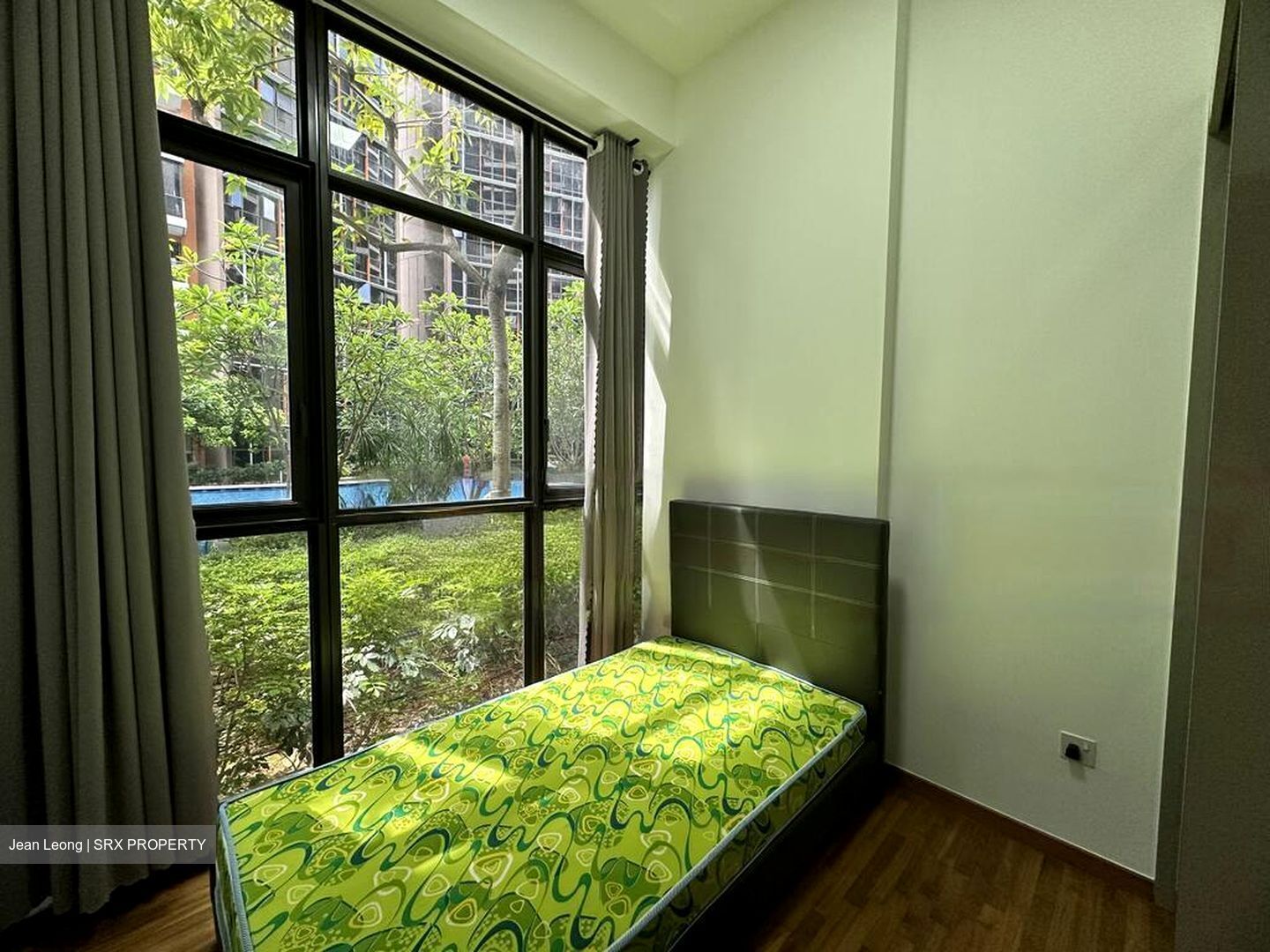 Sims Urban Oasis (D14), Condominium #575503391